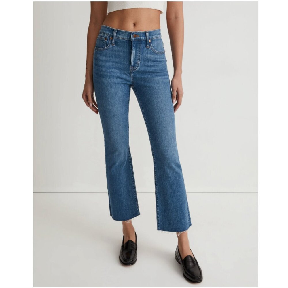 Madewell Mid Rise Kick Out Jeans Blue Denim Stretch Raw Hem Cropped 28